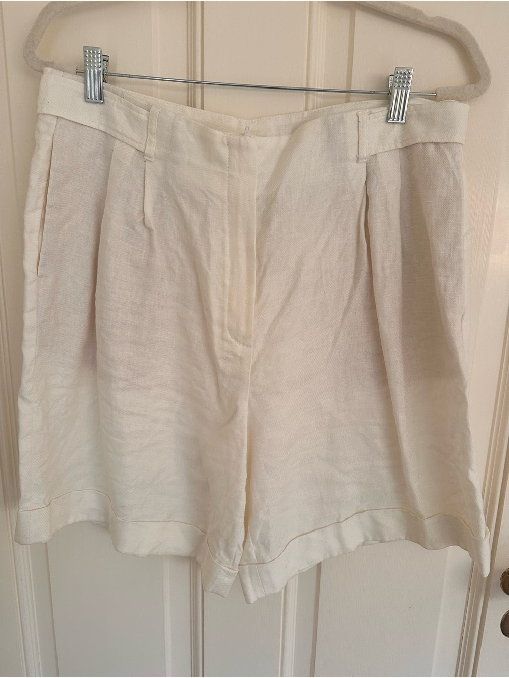 Massimo Dutti Cream 100% Linen Wide-Leg Pleated Shorts